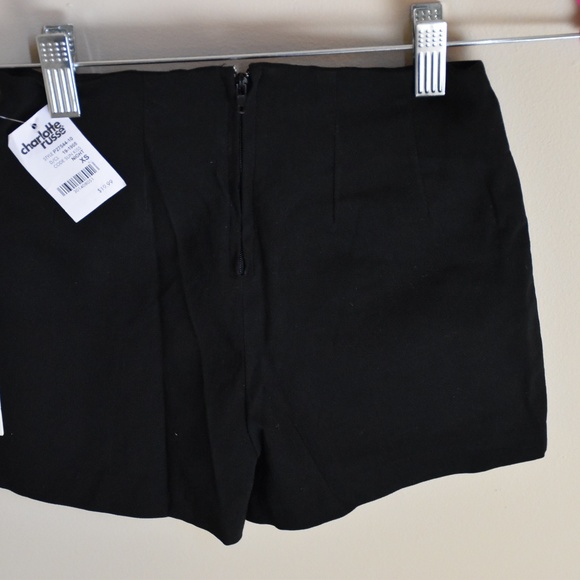 Charlotte Russe Shorts - Picture 2 of 2